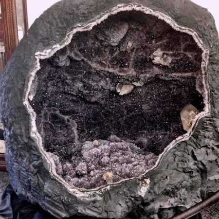 Giant Geode